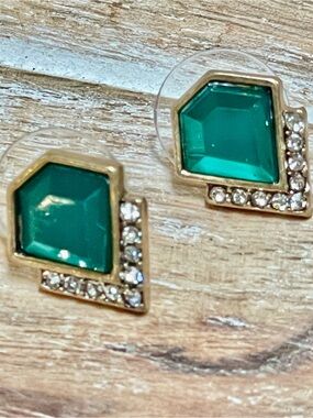 Emerald Geometric Crystal Accent Small Stud Earrings